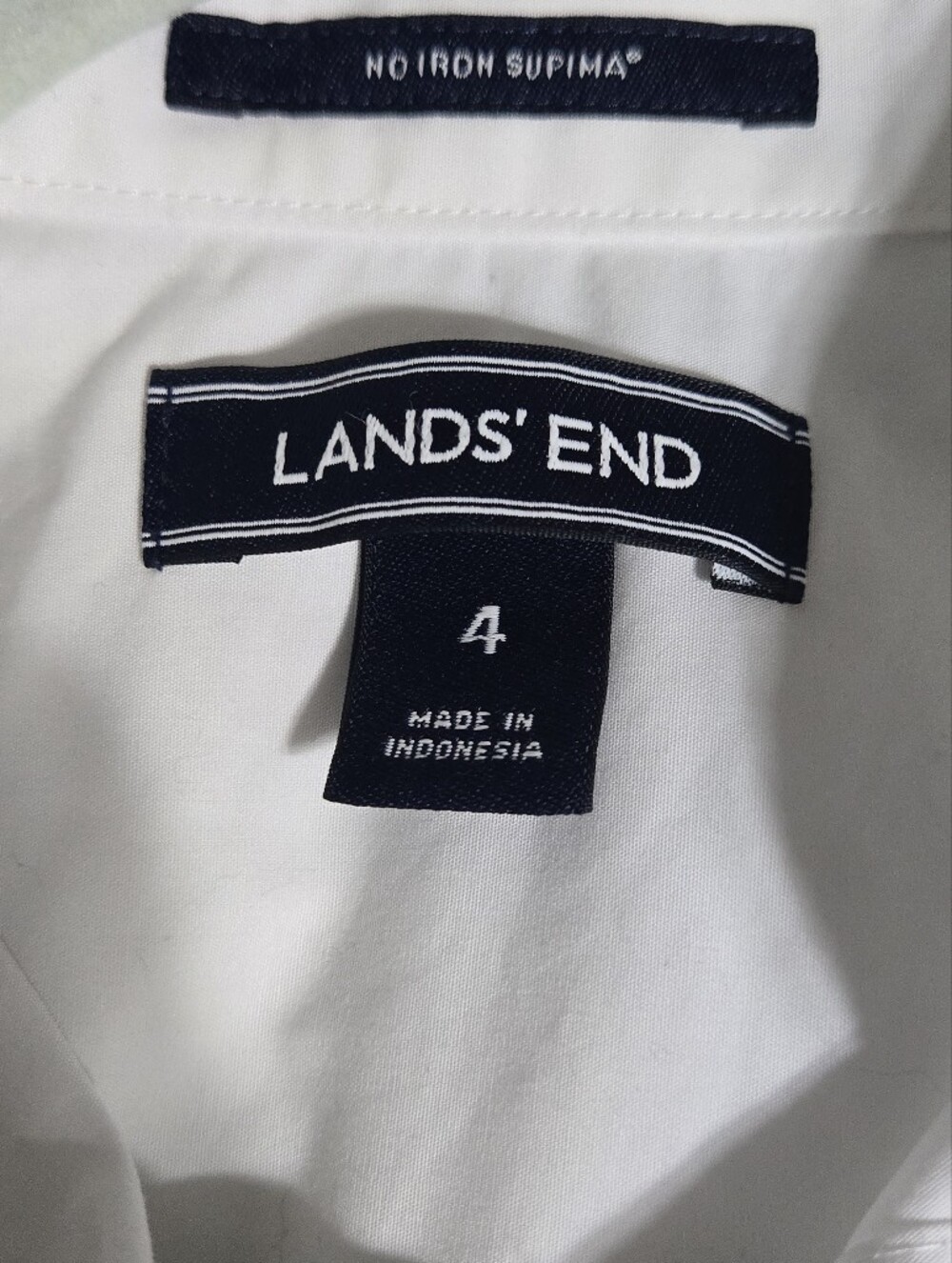 Lands' End Size 4 Women's Sleeveless No-Iron Supima Button-Down Shirt - White - Picture 2 of 9